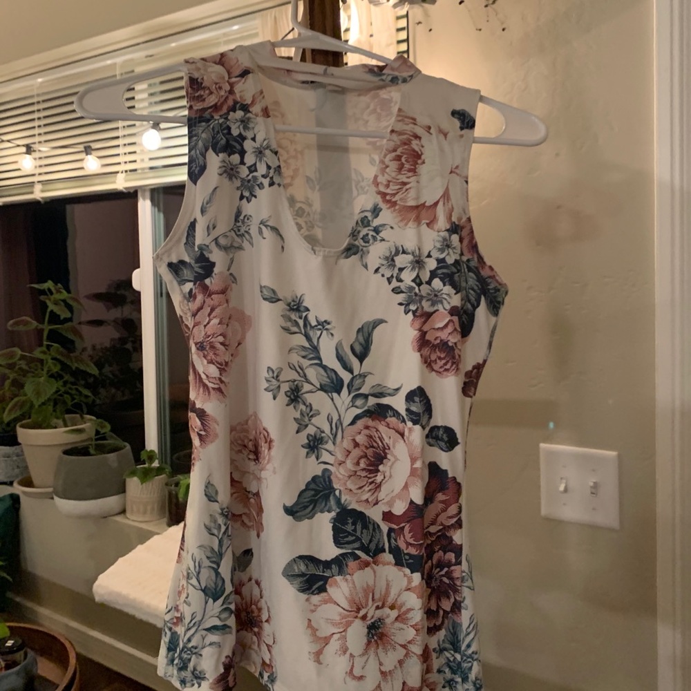 floral tank w/ collar